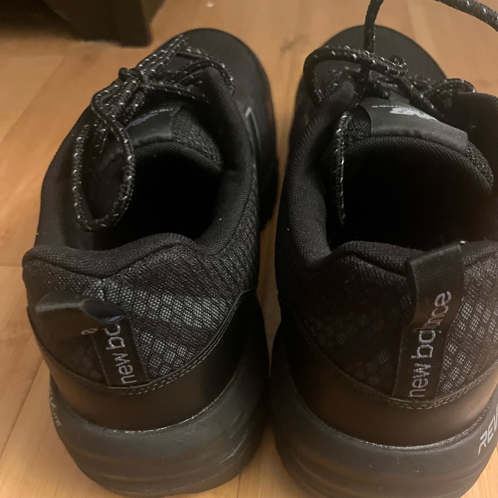 New balance men’s steel toe work sneakers